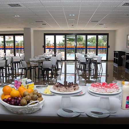 Hotel Adaria Бера Екстер'єр фото