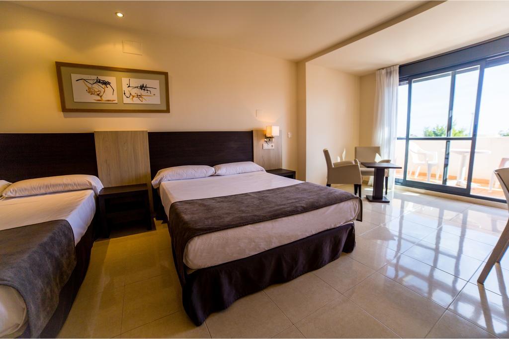 Hotel Adaria Бера Екстер'єр фото
