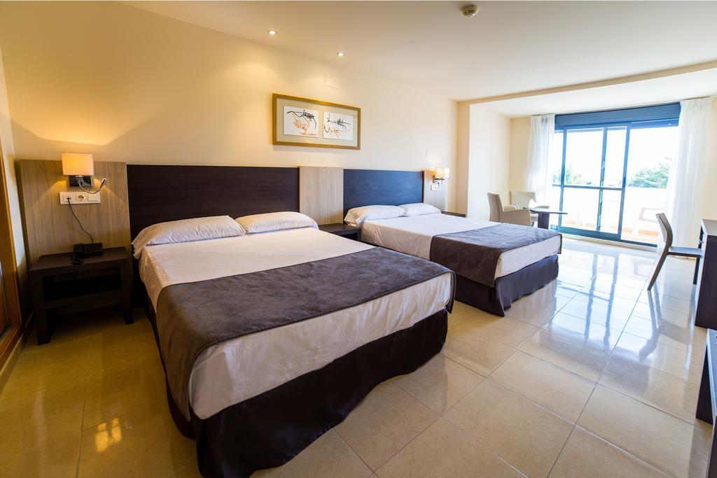 Hotel Adaria Бера Екстер'єр фото