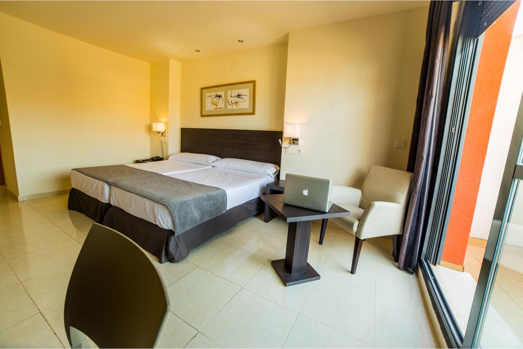 Hotel Adaria Бера Екстер'єр фото