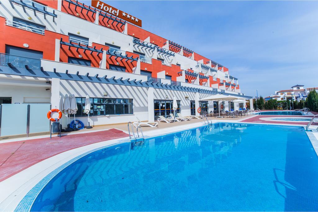 Hotel Adaria Бера Екстер'єр фото