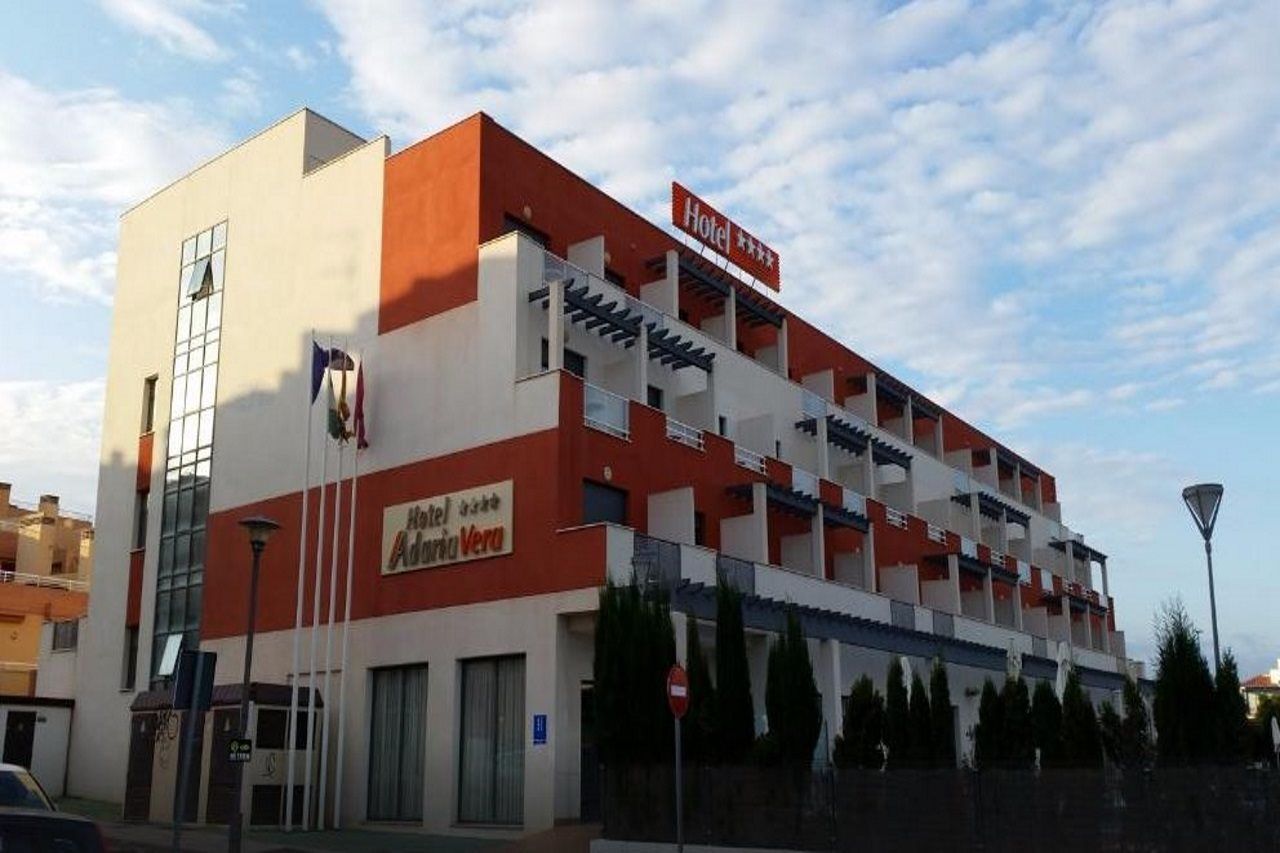 Hotel Adaria Бера Екстер'єр фото